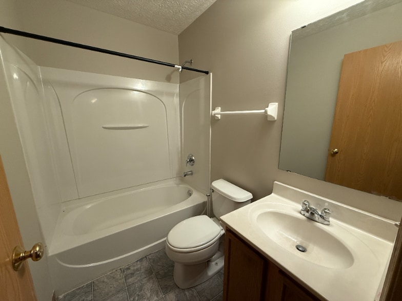 Building Photo - 7127 Black Mountain Dr