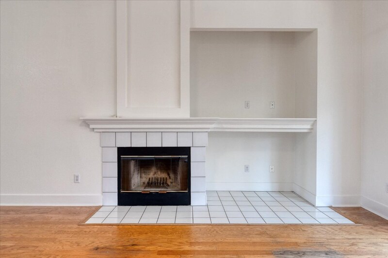 Building Photo - 1810 Crestwood Ave