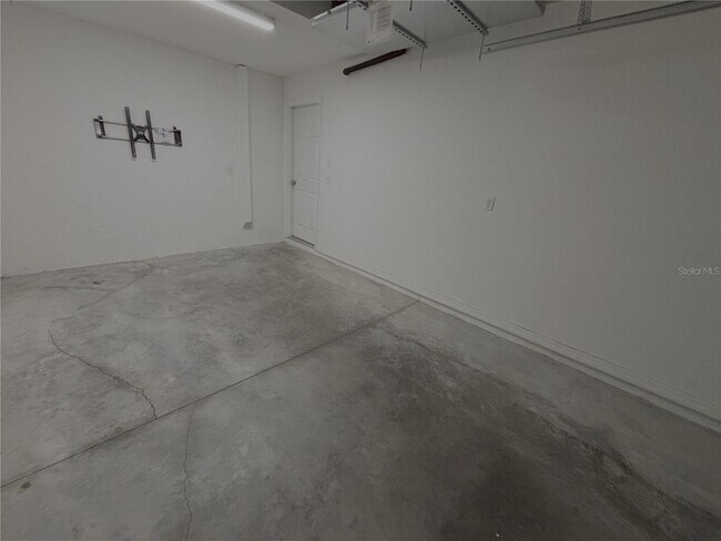 Building Photo - 103 Marion Oaks Dr