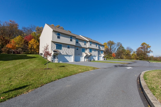 Building Photo - 231 Bethel Dr