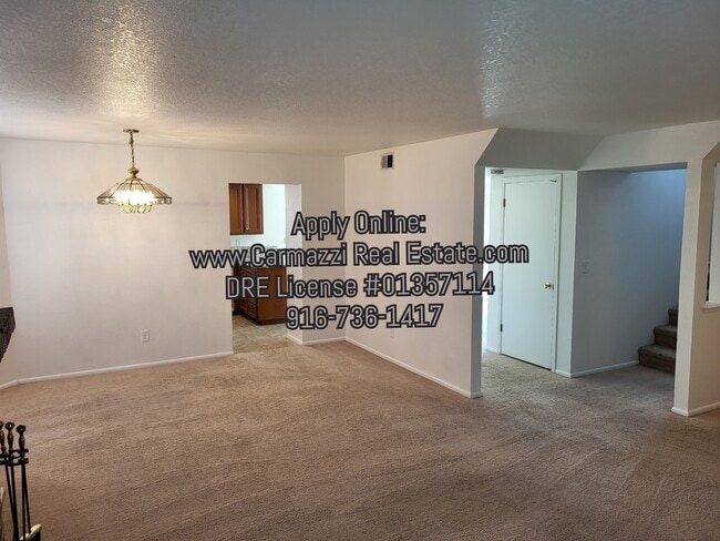 Building Photo - 9244 Mapleview Way