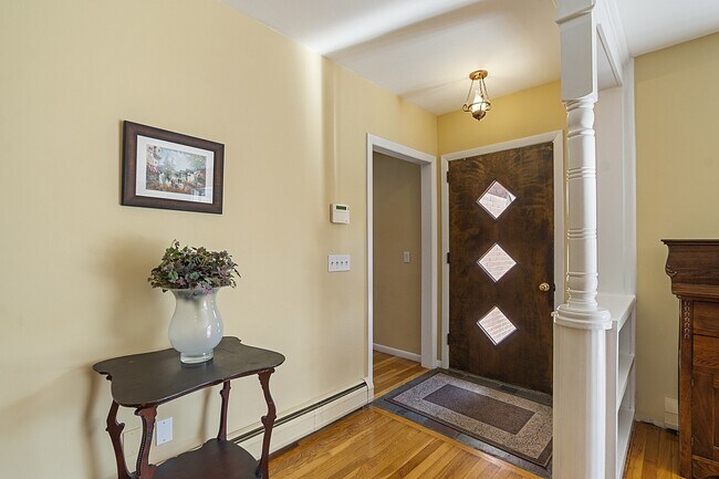 Building Photo - 71 Bemis Rd