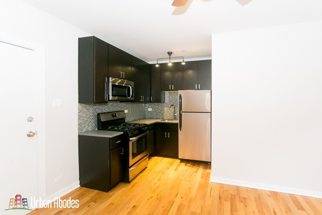 Building Photo - 2410 S Kedzie Ave