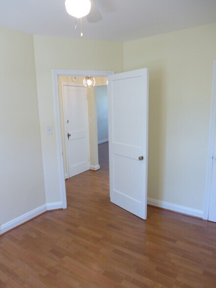 Building Photo - 1129 Gleneagle Rd