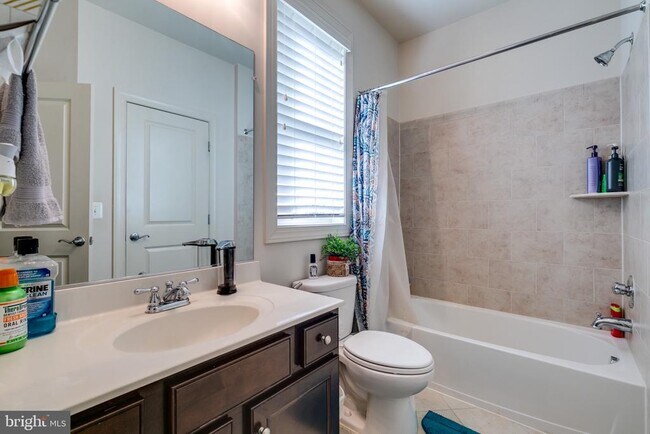 Building Photo - 23582 Prosperity Ridge Pl