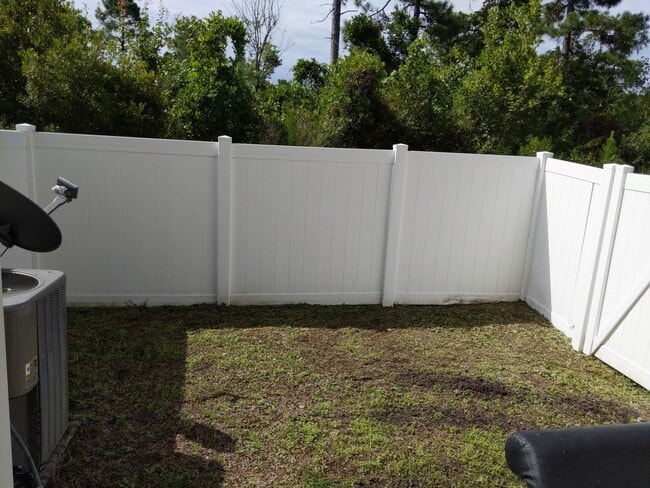 Building Photo - Beautiful Oyster Landing Community Townhome