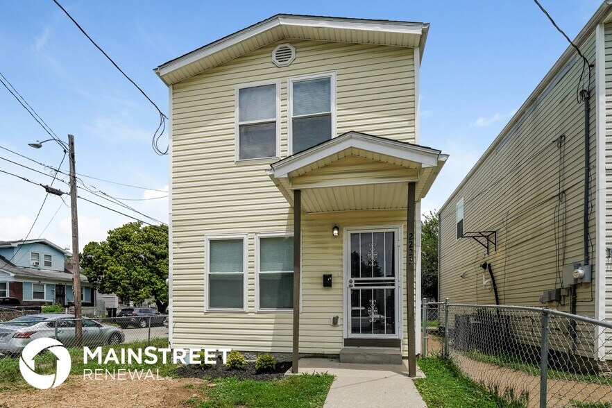 Primary Photo - 2223 St Louis Ave