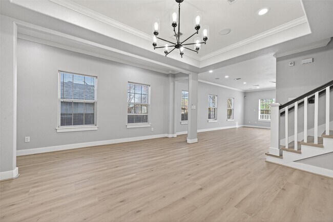 Building Photo - 1128 E 24th St