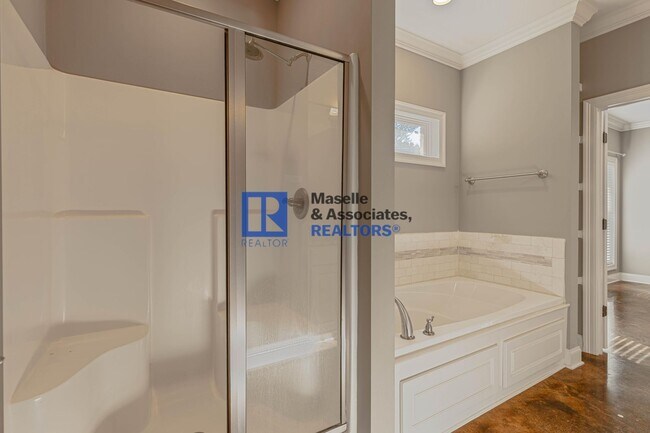 Building Photo - 3 Bed/2 Bath Home in Greenfield Station!!