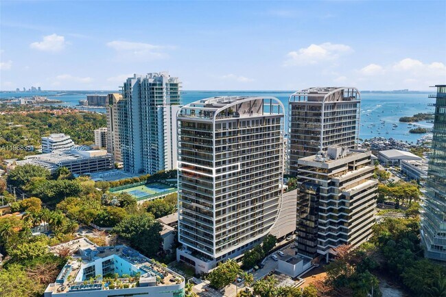 Building Photo - 2678 Tigertail Ave