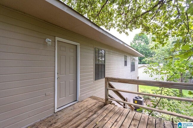 Building Photo - 203 Winterhaven Dr