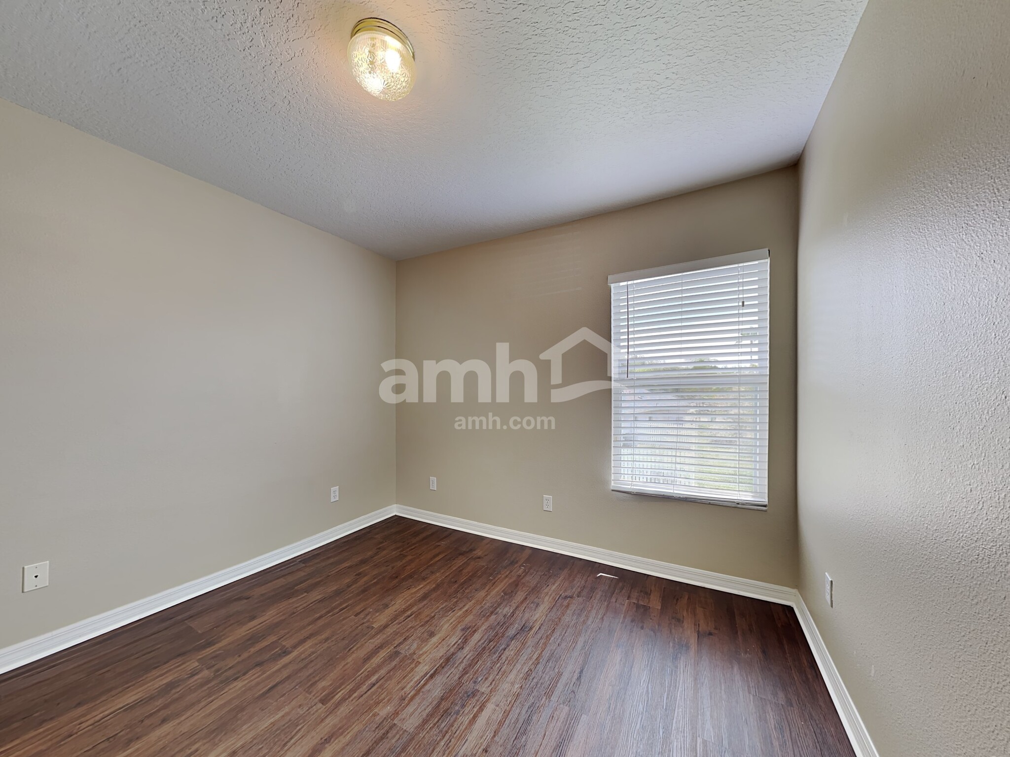 Building Photo - 1720 Portcastle Cir