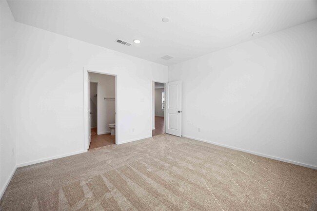 Building Photo - 21464 Austell Pond Dr