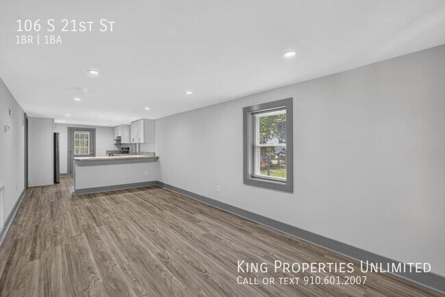 Building Photo - 106 S 21st St