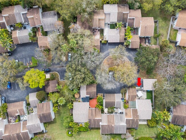 Building Photo - 10548 SW 112th Ave