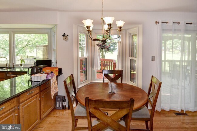 Building Photo - 13043 Farthingale Dr
