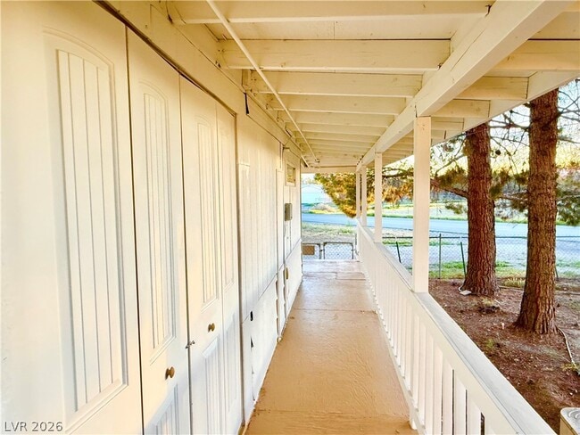 Building Photo - 1480 W Irons St