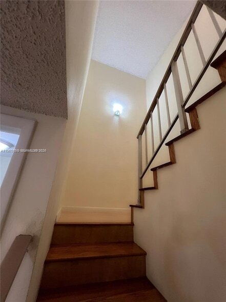 Building Photo - 17170 SW 94th Ave