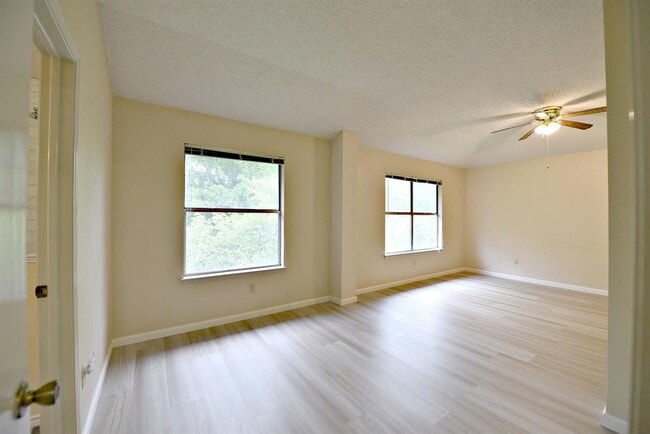 Building Photo - 13329 Black Canyon Dr