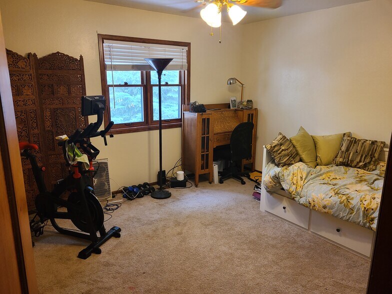 Building Photo - 1451 McArthur Ave