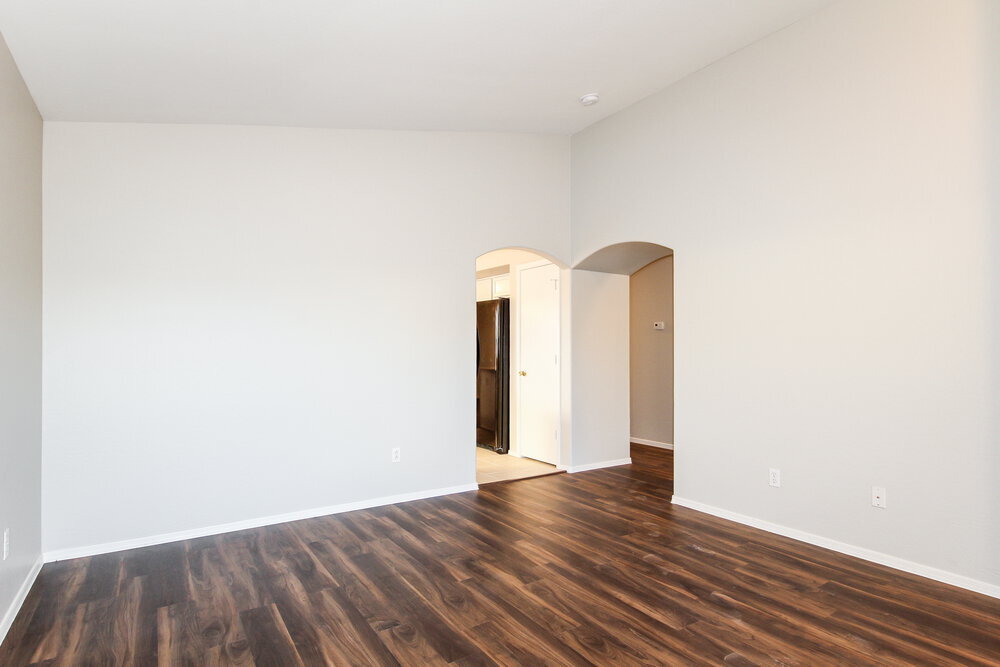 Building Photo - 11717 W Poinsettia Dr