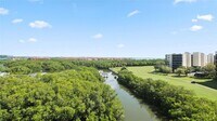 Building Photo - 900 Cove Cay Dr