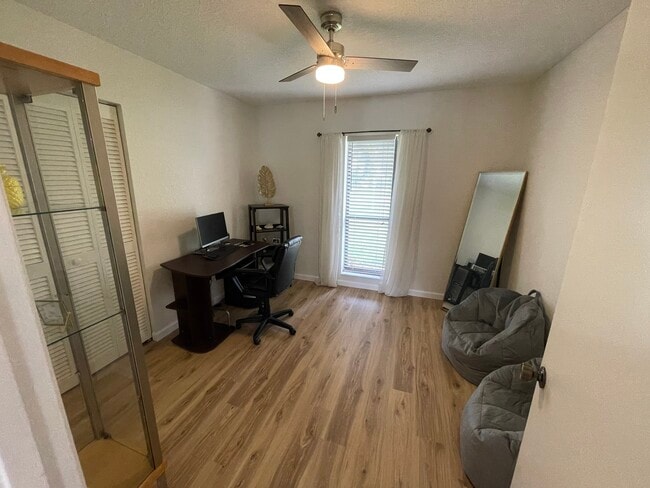 Building Photo - 1321 SW 129th Way