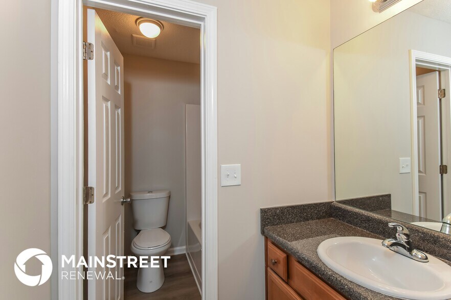 Building Photo - 35 Hamilton Blvd NW