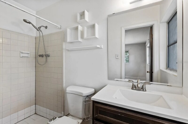 Building Photo - 3238 NW 52nd Pl