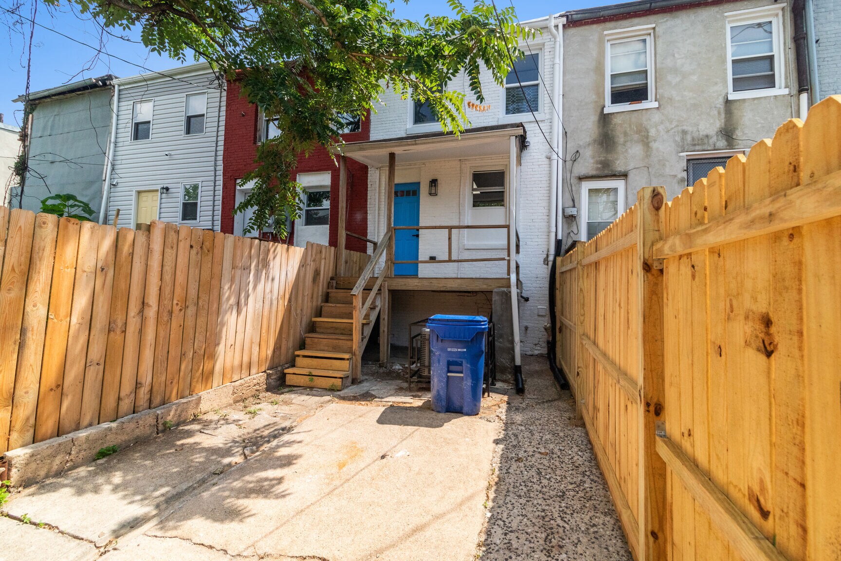 Building Photo - 2134 W Fayette St
