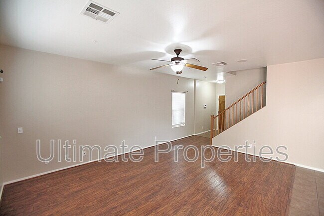 Building Photo - 8856 W Aster Dr