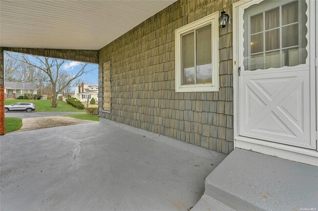 Building Photo - 28 Morewood Dr