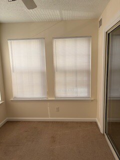 Building Photo - 2225 Huntingdon Dr
