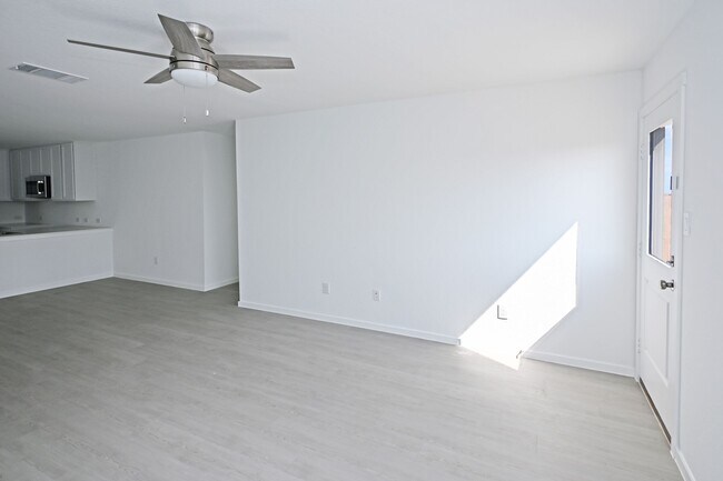 Building Photo - 7615 Adam Star