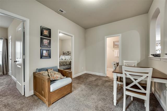 Building Photo - 1325 Realoaks Dr