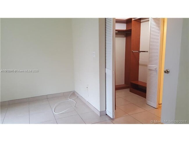 Building Photo - 4712 NW 114th Ave