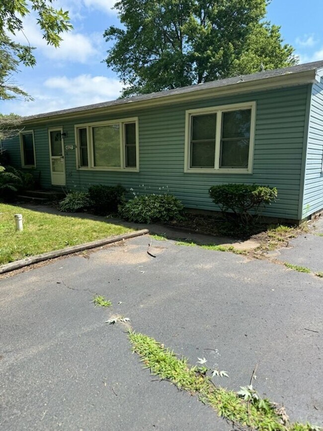 Building Photo - To apply please visit our website www.dadpropertiesnwi.com