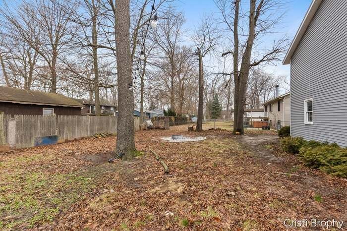 Building Photo - 952 Woodside Dr