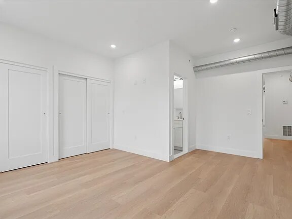 Building Photo - 178 W Seymour St