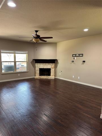 Building Photo - 2116 Megan Creek Dr
