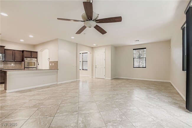 Building Photo - 10933 Mt Pendleton St
