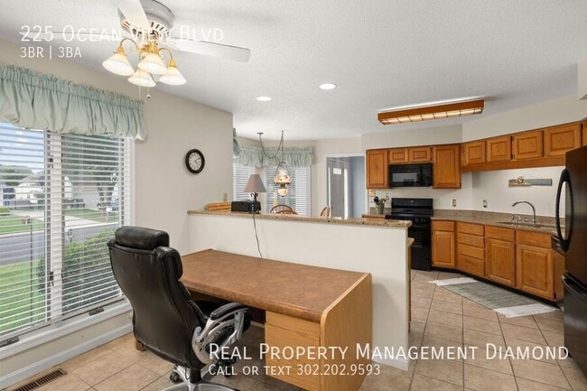 Building Photo - 225 Ocean View Blvd