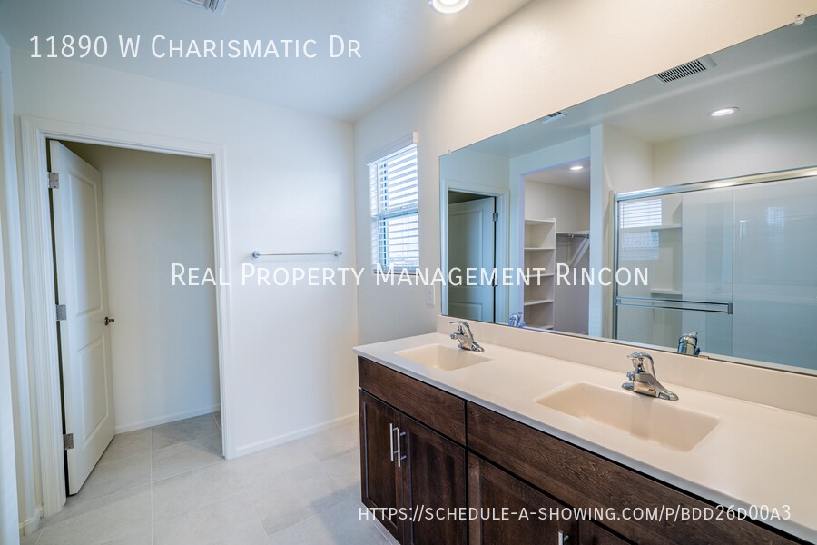 Building Photo - 11890 W Charismatic Dr