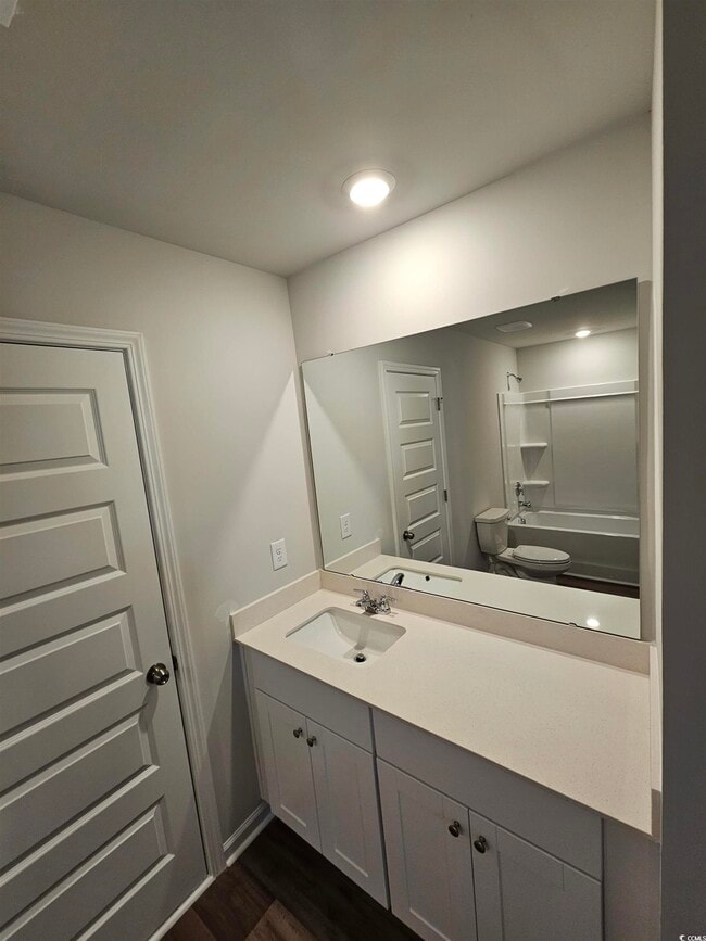 Building Photo - 2096 Northwest Dr