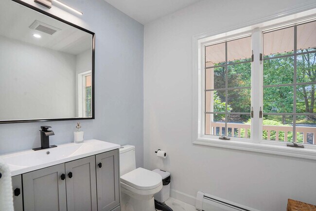 Building Photo - 1 Ginny Ct