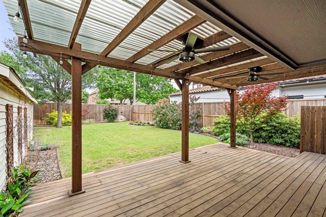 Building Photo - 8406 Lakemont Dr