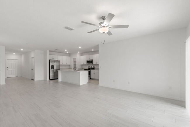 Building Photo - Like New Home For Rent in Mirada!