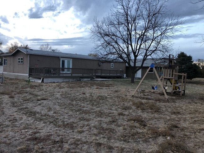 Building Photo - 3 Bed, 1 Bath, 2 Car Garage