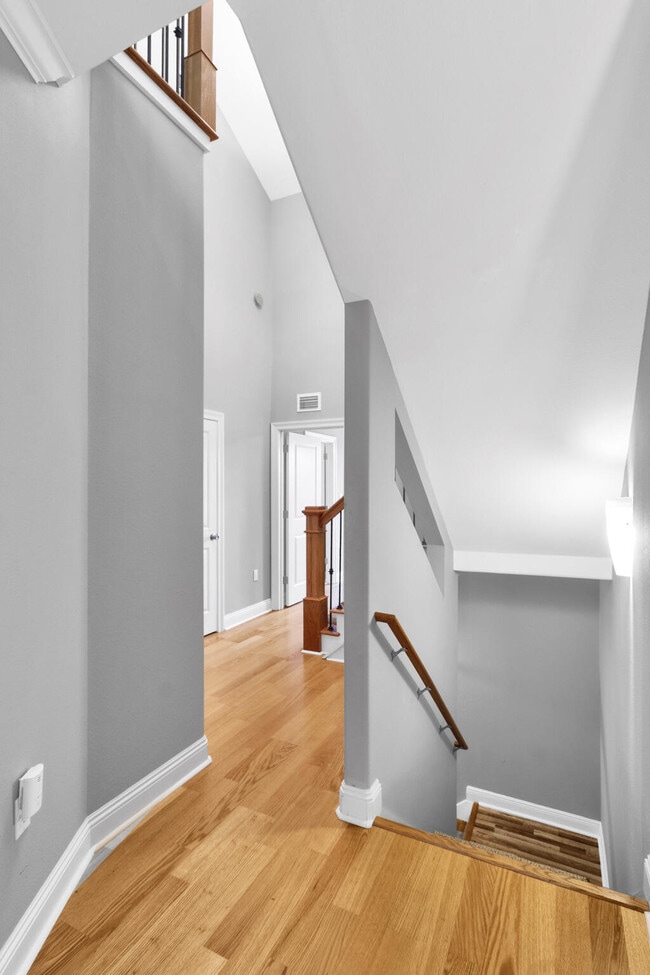 Building Photo - 7280 Jacobs Trail