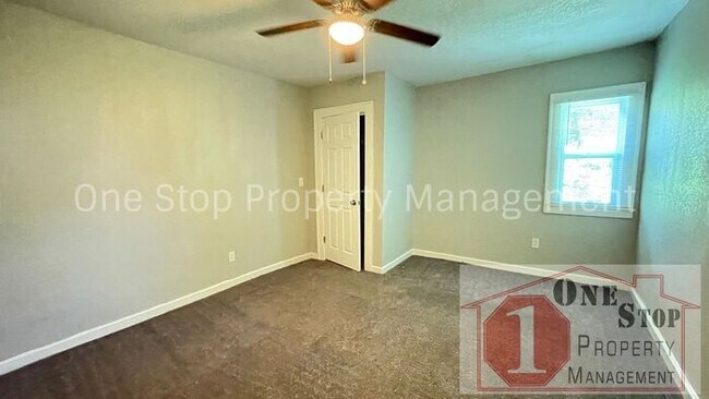 Building Photo - Beautiful 3 Bedroom 1 Bathroom Home in Kan...